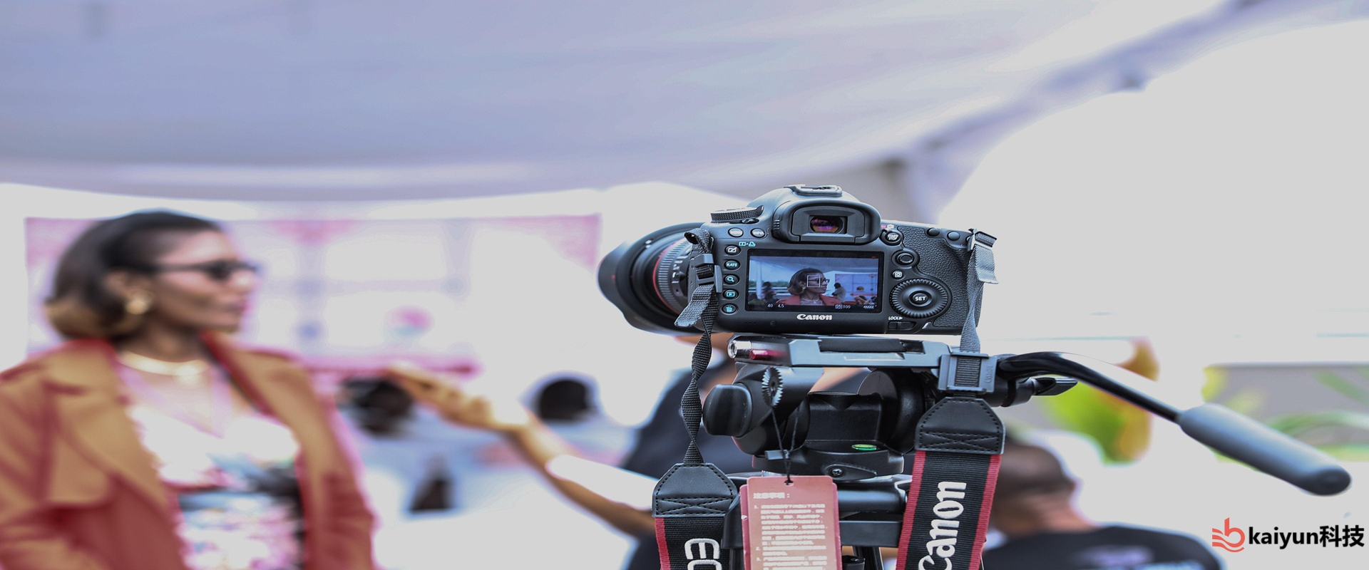 垂直兴趣社群banner